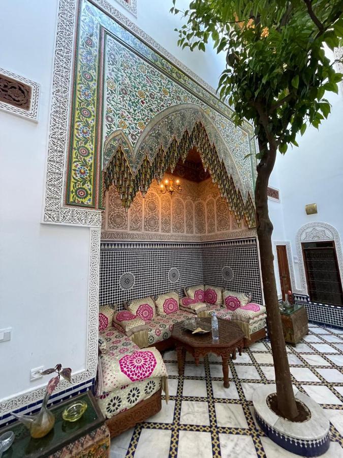 Riad Phoenix Фес Екстериор снимка